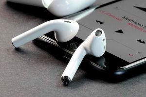 Що робити, якщо iPhone не бачить навушники?