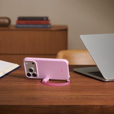 Чехол Beats iPhone 17 Pro Kickstand Case with MagSafe and Camera Control &ndash; Pebble Pink (MGY84)