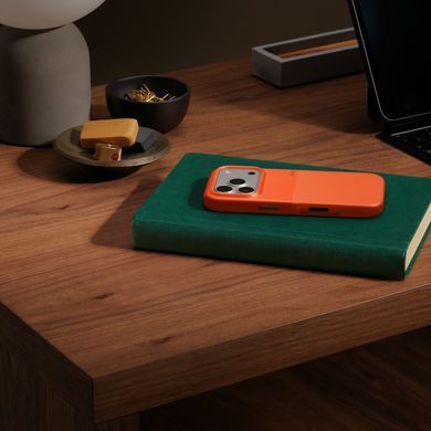 Чохол Beats iPhone 17 Pro Rugged Case with MagSafe and Camera Control &ndash; Sierra Orange (MGJQ4)