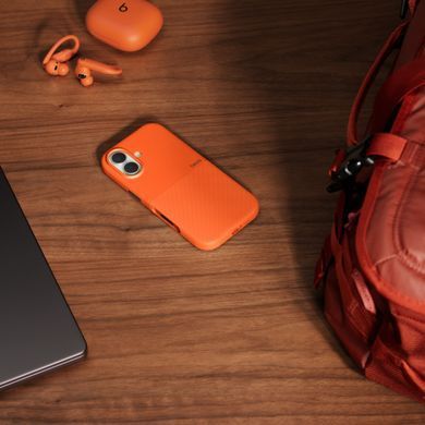 Чехол Beats iPhone 17 Rugged Case with MagSafe and Camera Control &ndash; Sierra Orange (MGK14)