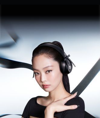 Наушники Beats Solo 4 &ndash; JENNIE Special Edition &ndash; Onyx Black (MJ2E4)