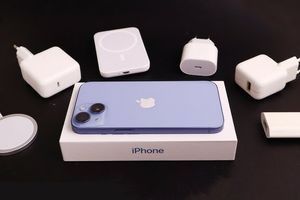 Чи можна пошкодити iPhone зарядним блоком від Android?
