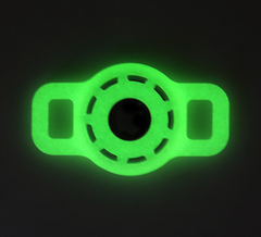 Cиликоновый чехол на узкий ошейник для AirTag - Зеленый люминесцентный